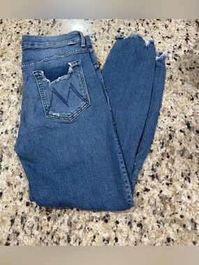 MOTHER High Waisted Looker Ankle Jeans in Blue